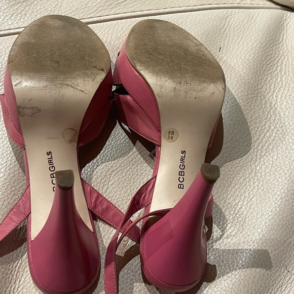 BCBG woman’s shoes. - Picture 4 of 5